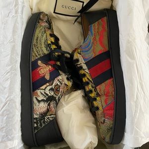 Gucci Jacquard Silk Tiger Men’s Shoe